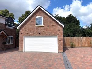 Photo 24- click for photo gallery